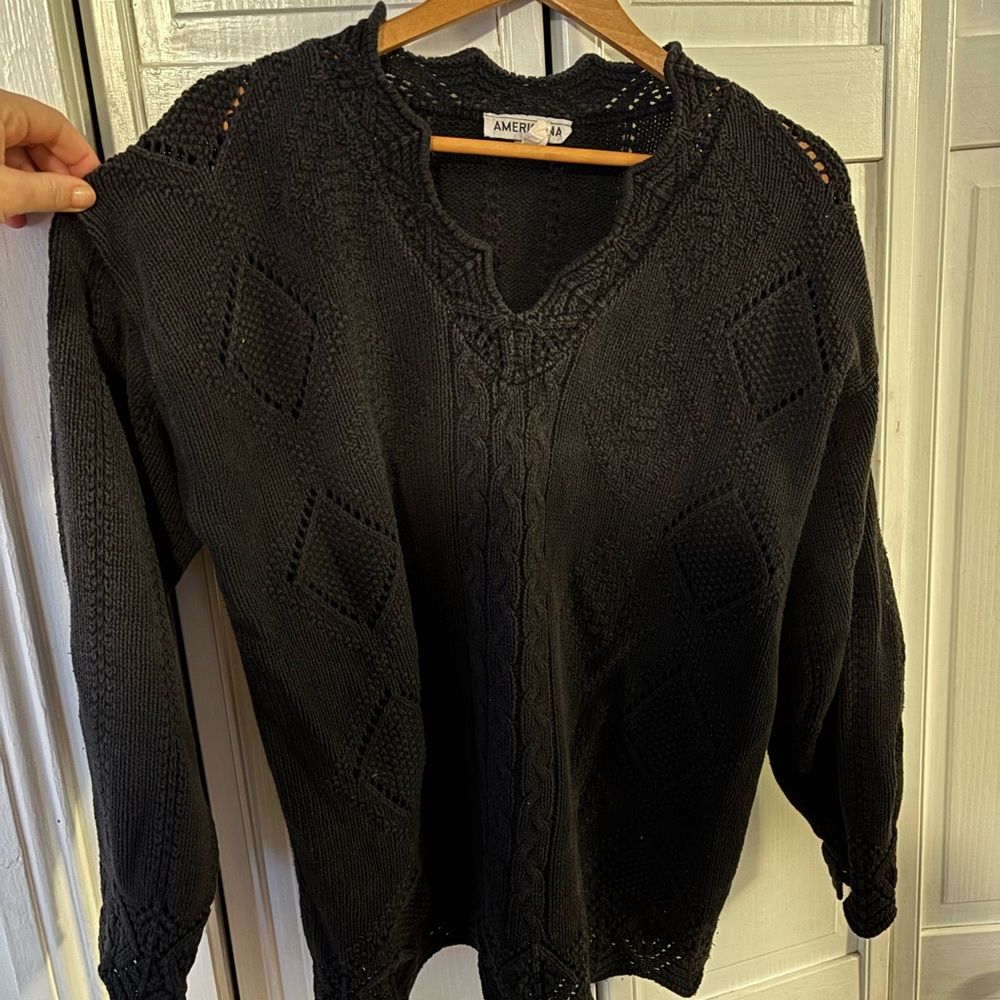 Vintage women’s faded black sweater